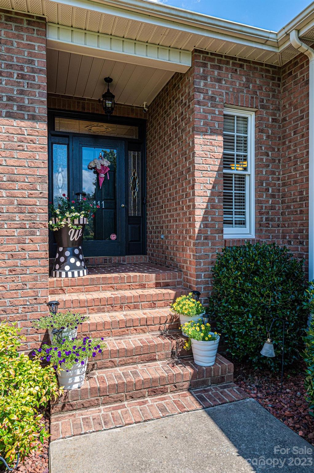 111 Merlins Way