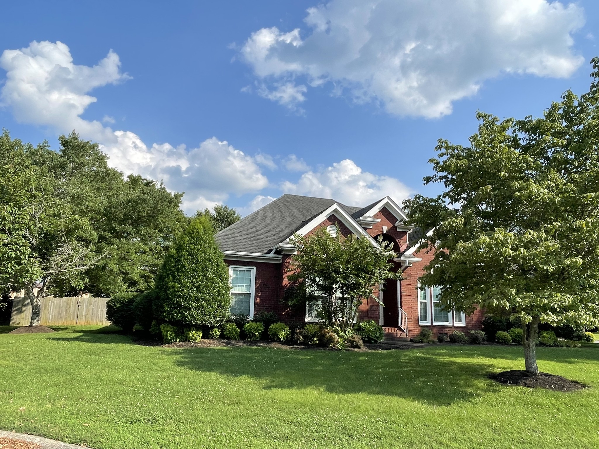 387 Natchez Trace Ct