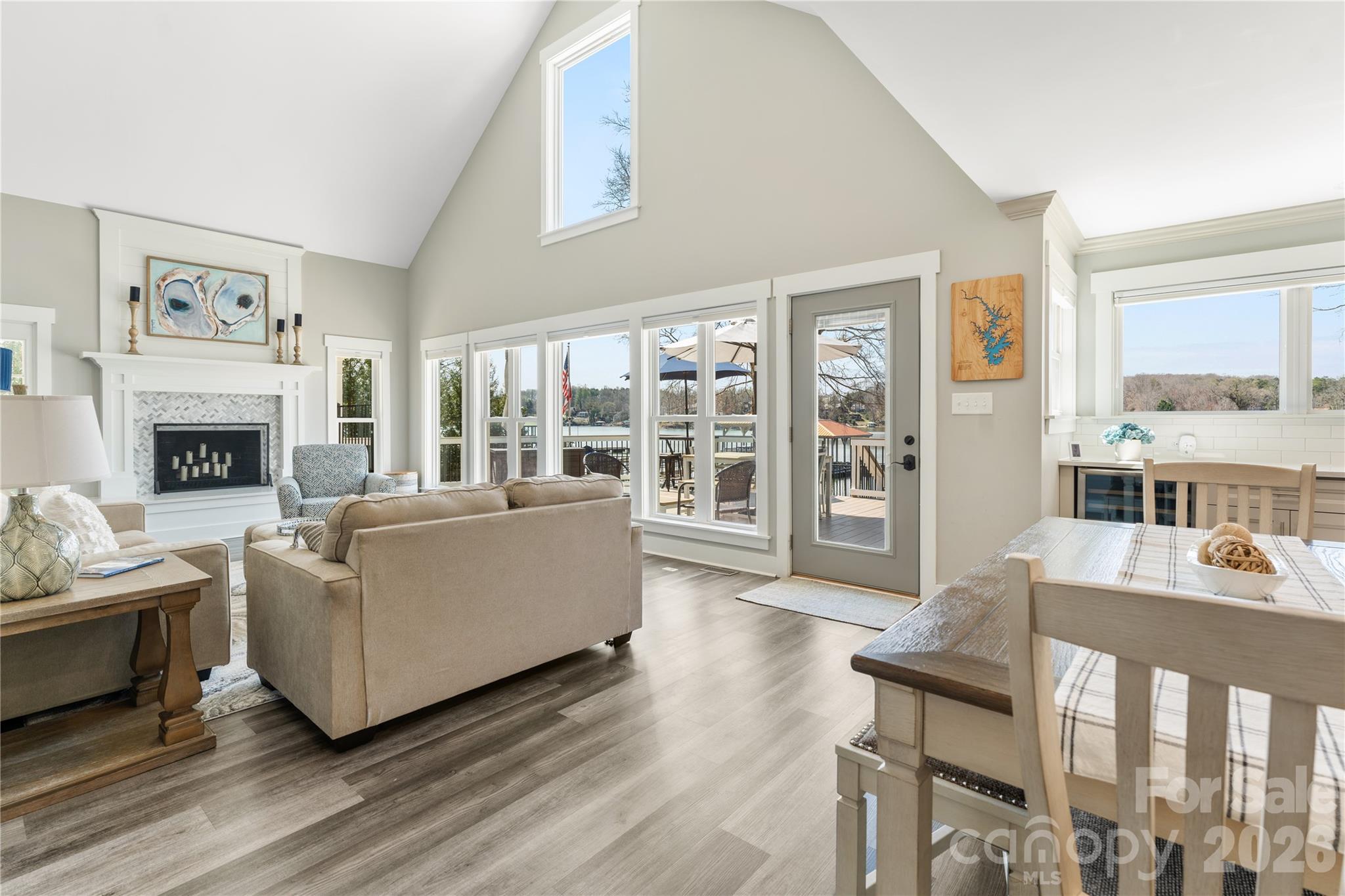 6852 Locke Drive