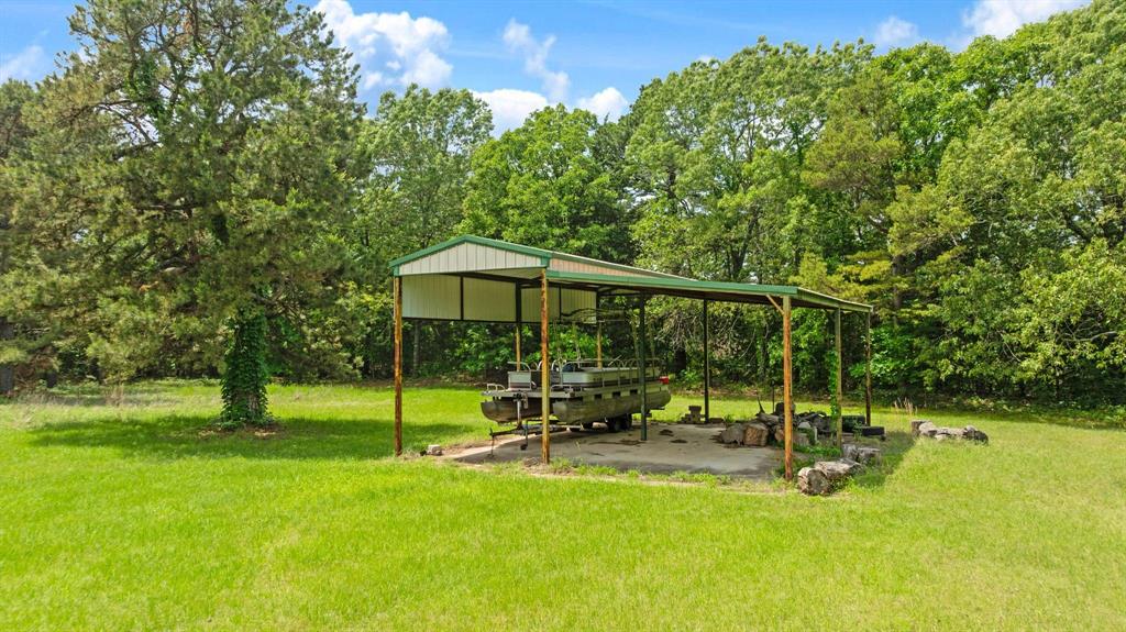 9157 N Hwy 271