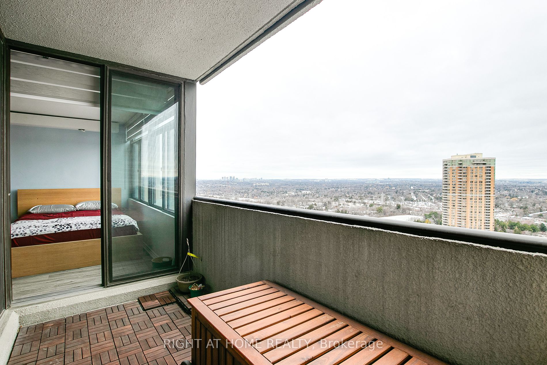 1555 E Finch Ave 2401