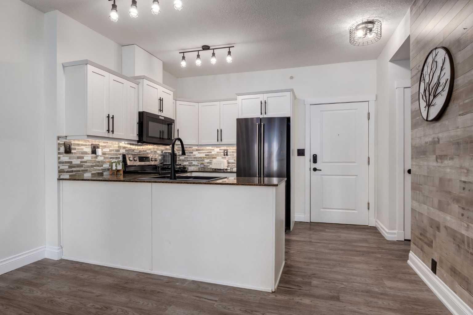 5605 Henwood Street SW 2212