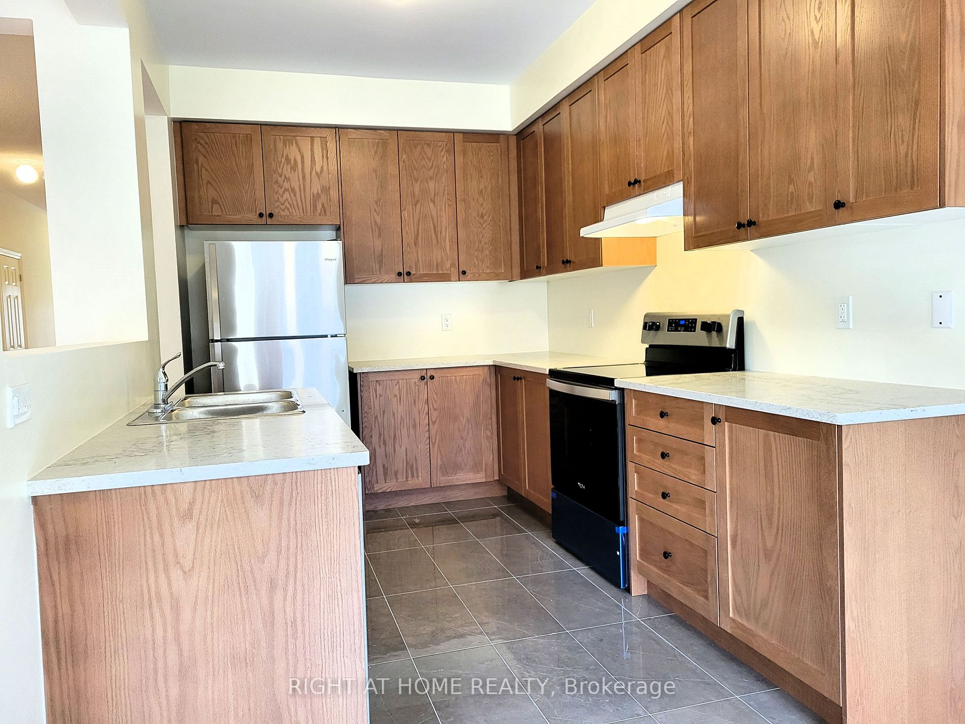 1265 Jim Brewster Circ