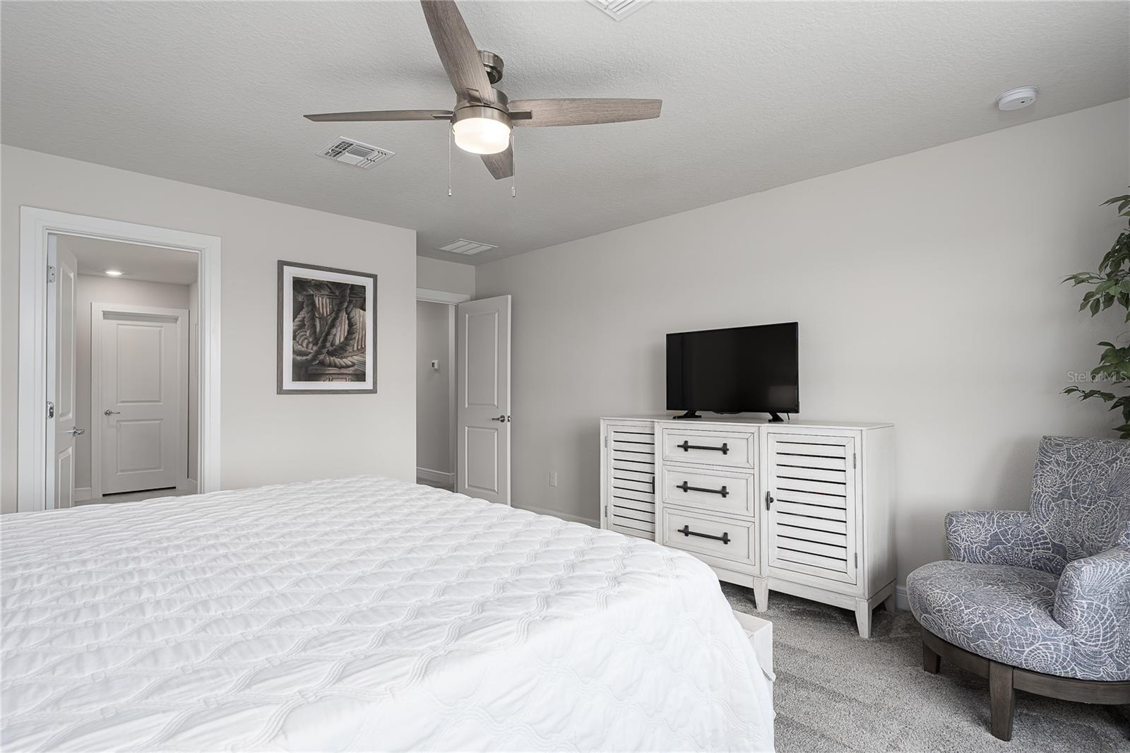 9144 Royal River Circle