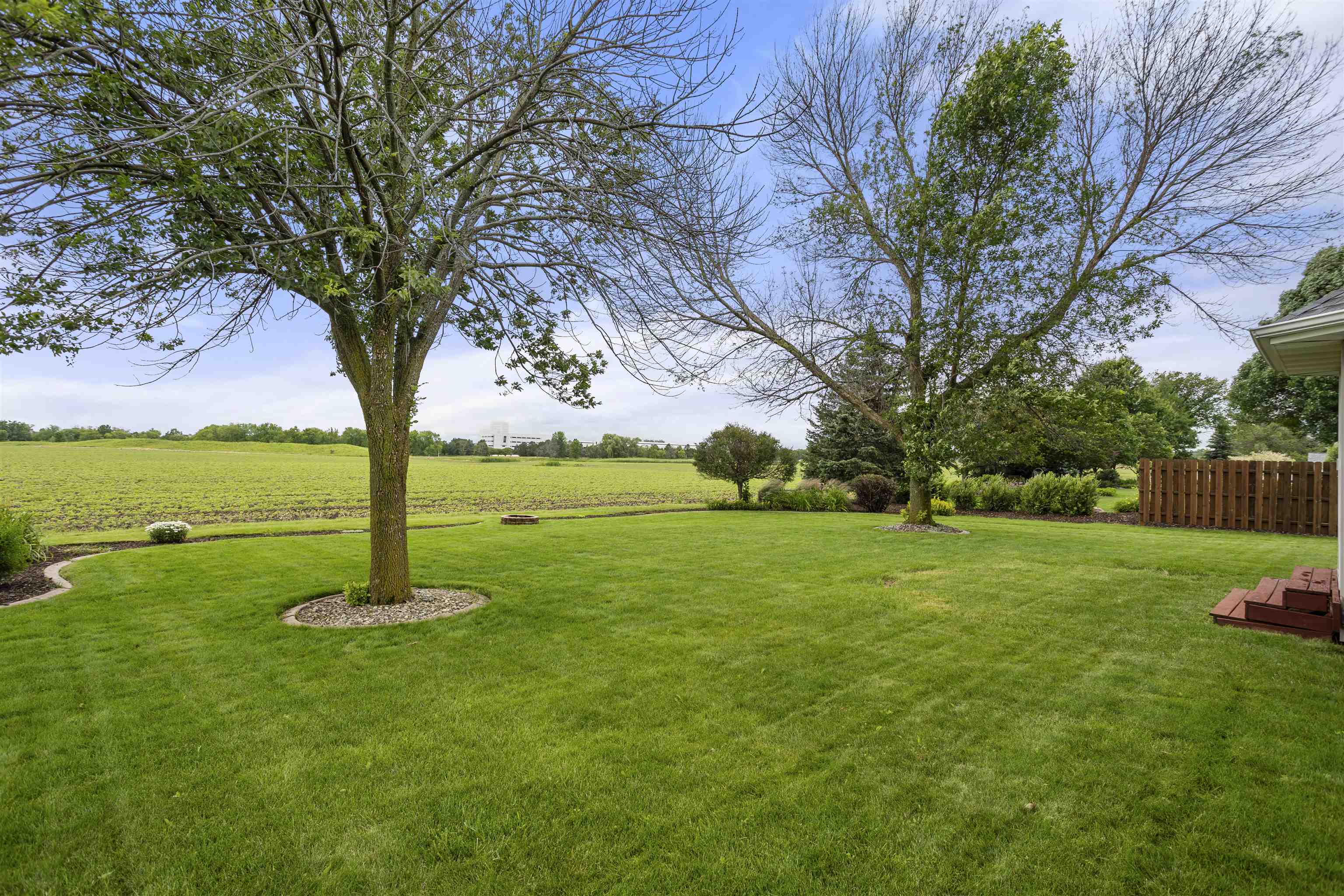 1501 E WYNDMERE Drive