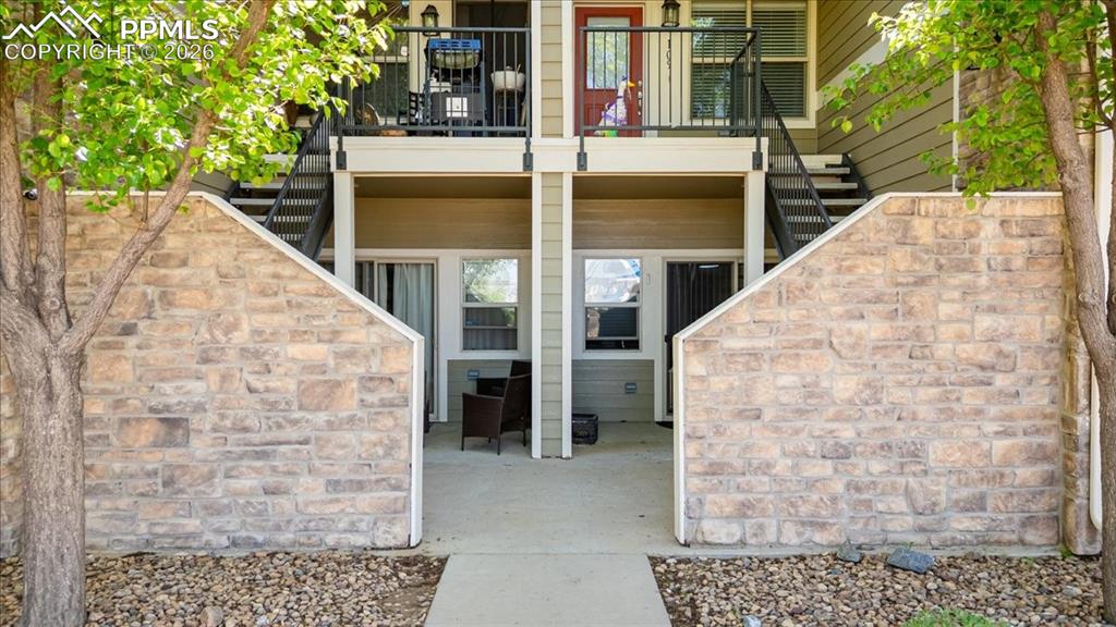 Welcome to this beautifully updated 3-bedroom, 2-bath townhouse ideally located near Denver International Airport, offering both convenience and modern comfort. From the moment you step inside, you’ll be impressed by the soaring vaulted ceilings that create an open, airy atmosphere filled with natural light. The spacious living room serves as the heart of the home, featuring a stylish electric fireplace and custom built-ins that provide both charm and functionality. High decorative shelves offer the perfect space to showcase plants or personal touches, adding warmth and character throughout. The thoughtfully updated interior flows seamlessly into a well-appointed kitchen and dining area, making everyday living and entertaining effortless. Retreat to the primary suite, where you’ll find the added convenience of an in-unit laundry area, creating a private and practical living space.Two additional bedrooms provide flexibility for guests, a home office, or growing needs. With an attached one-car garage, you’ll enjoy secure parking and extra storage. This move-in-ready townhouse combines modern upgrades, smart design, and a prime location—making it a perfect place to call home.