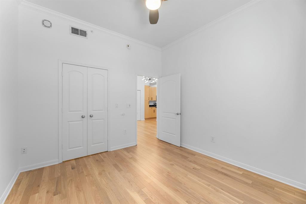 3225 Turtle Creek Boulevard 120