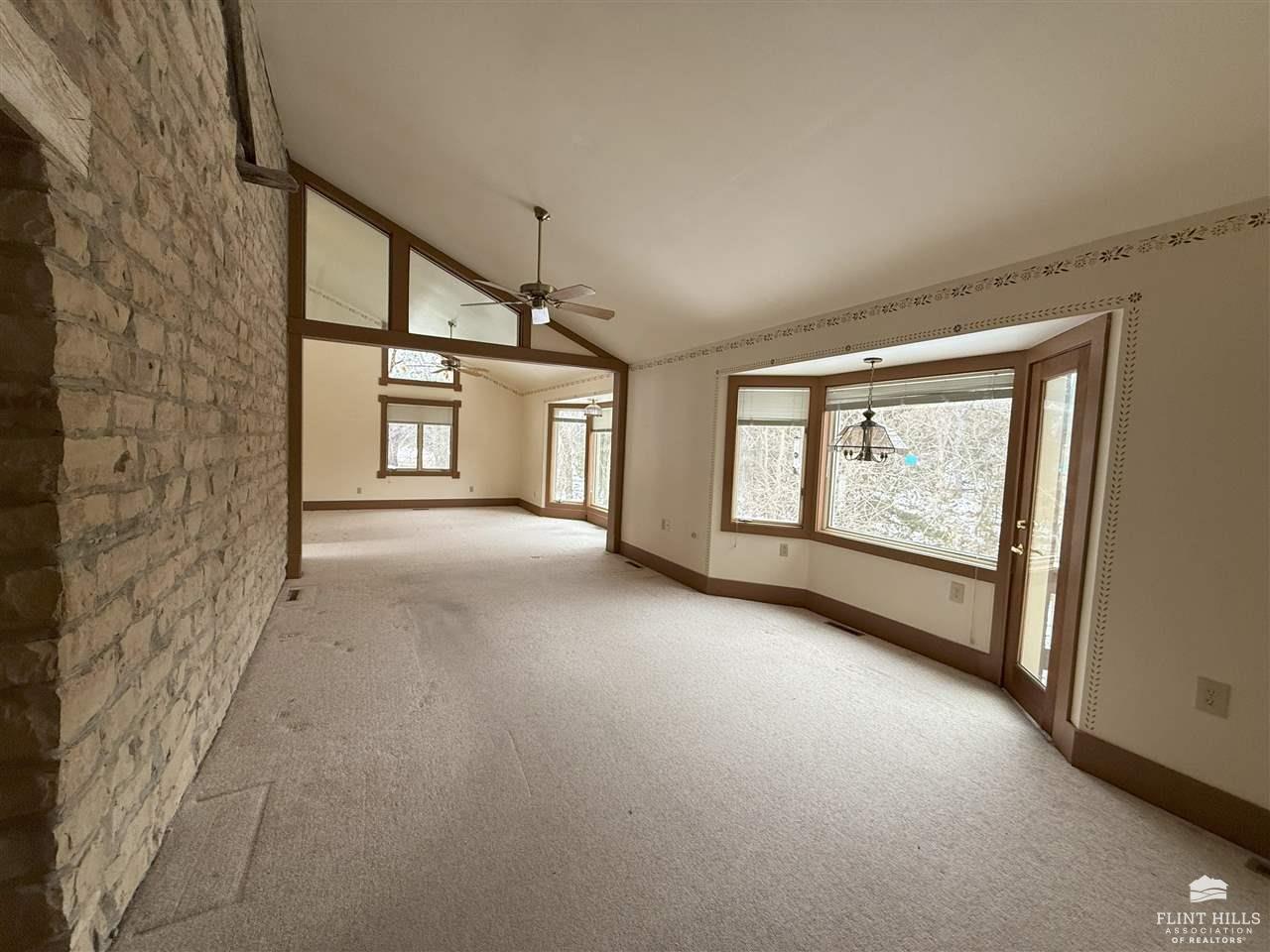 7100 Tuttle Creek Boulevard