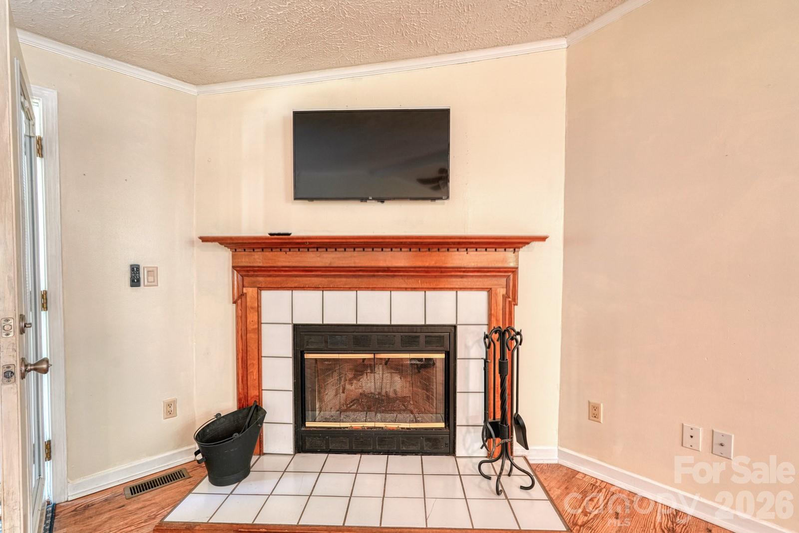 123 Little Rock Way