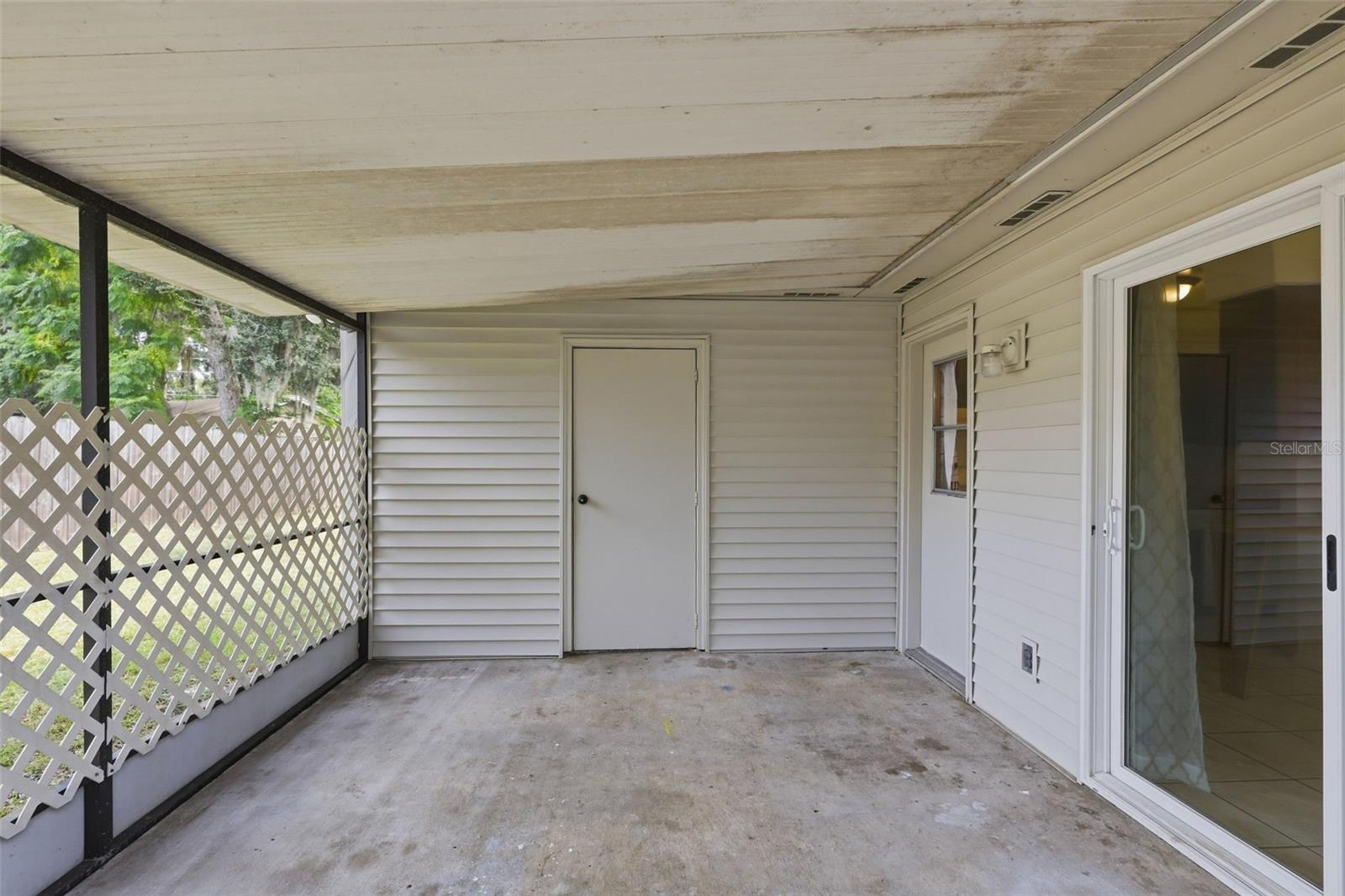 711 Thistle Place