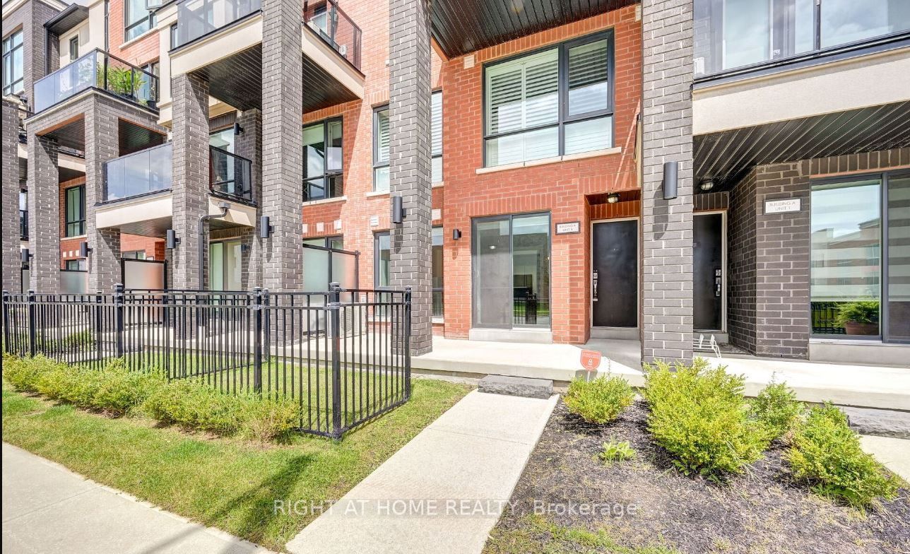 100 Dufay Rd 5