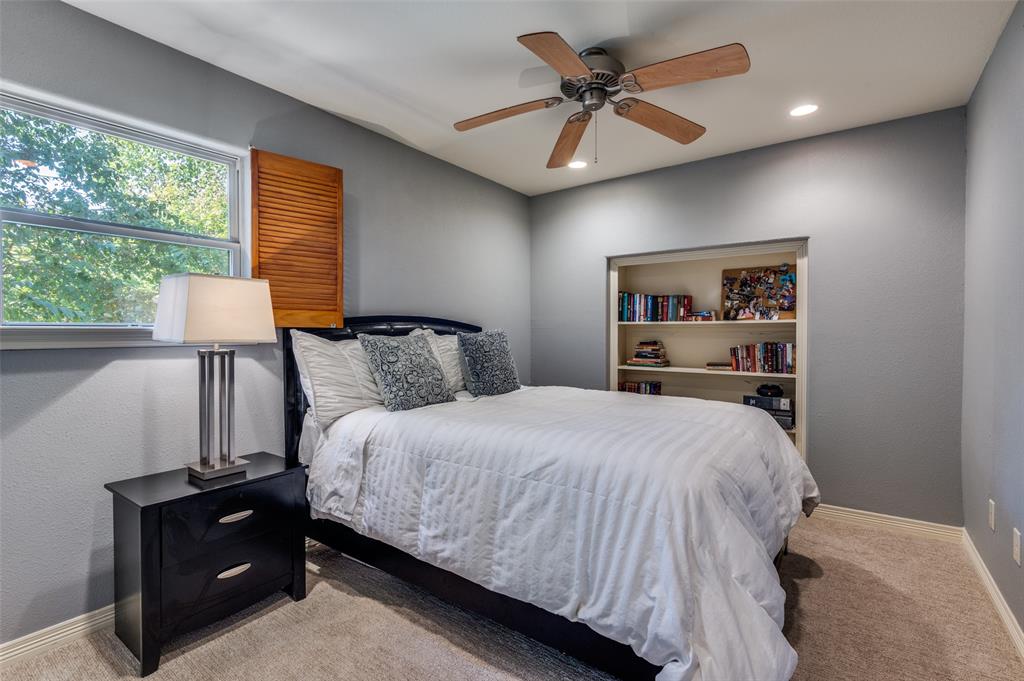 2403 Amberleaf Court