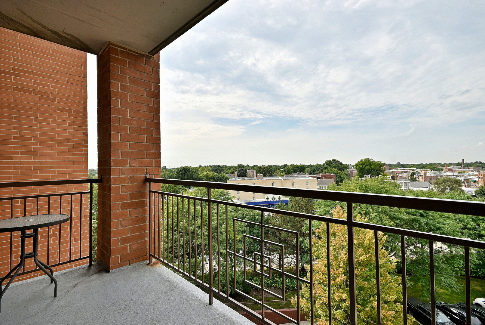 1 N Beacon Place 601