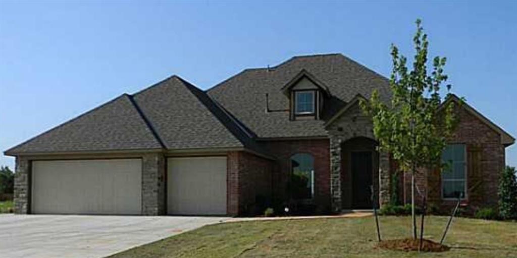 Nice home in Edmond's Twin Bridges - walk or ride your bike to elementary school! Backs up to beautiful horse property!

Recently painted and re-carpeted. Wood flooring in main living and dining. Large upstairs bonus room with full bathroom. Covered patio and fenced yard.

Pets ok with additional fee ($500 per pet, nonrefundable). 

Community pool and playground.

Tenant responsible for all utilities. Tenant provides own refrigerator and washer/dryer. No smoking property.

One Year Lease!