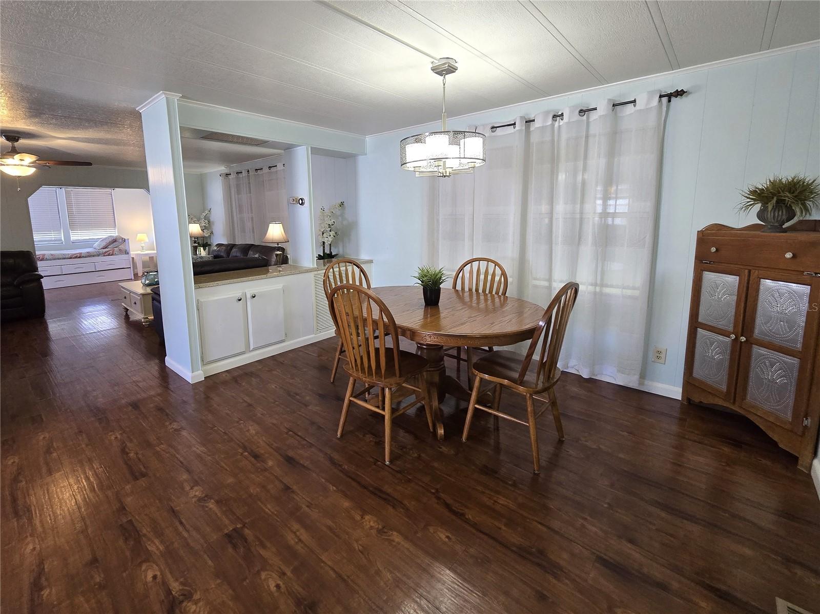 6710 36th Avenue E 37