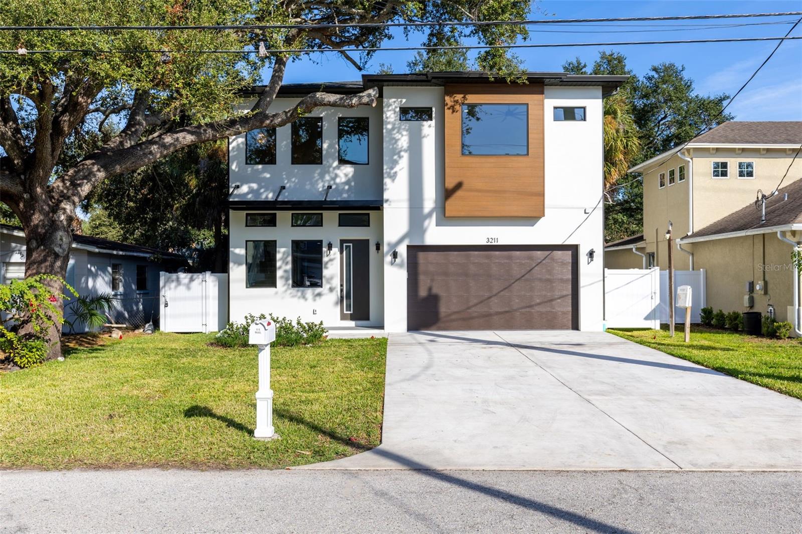 3211 W Ballast Point Boulevard