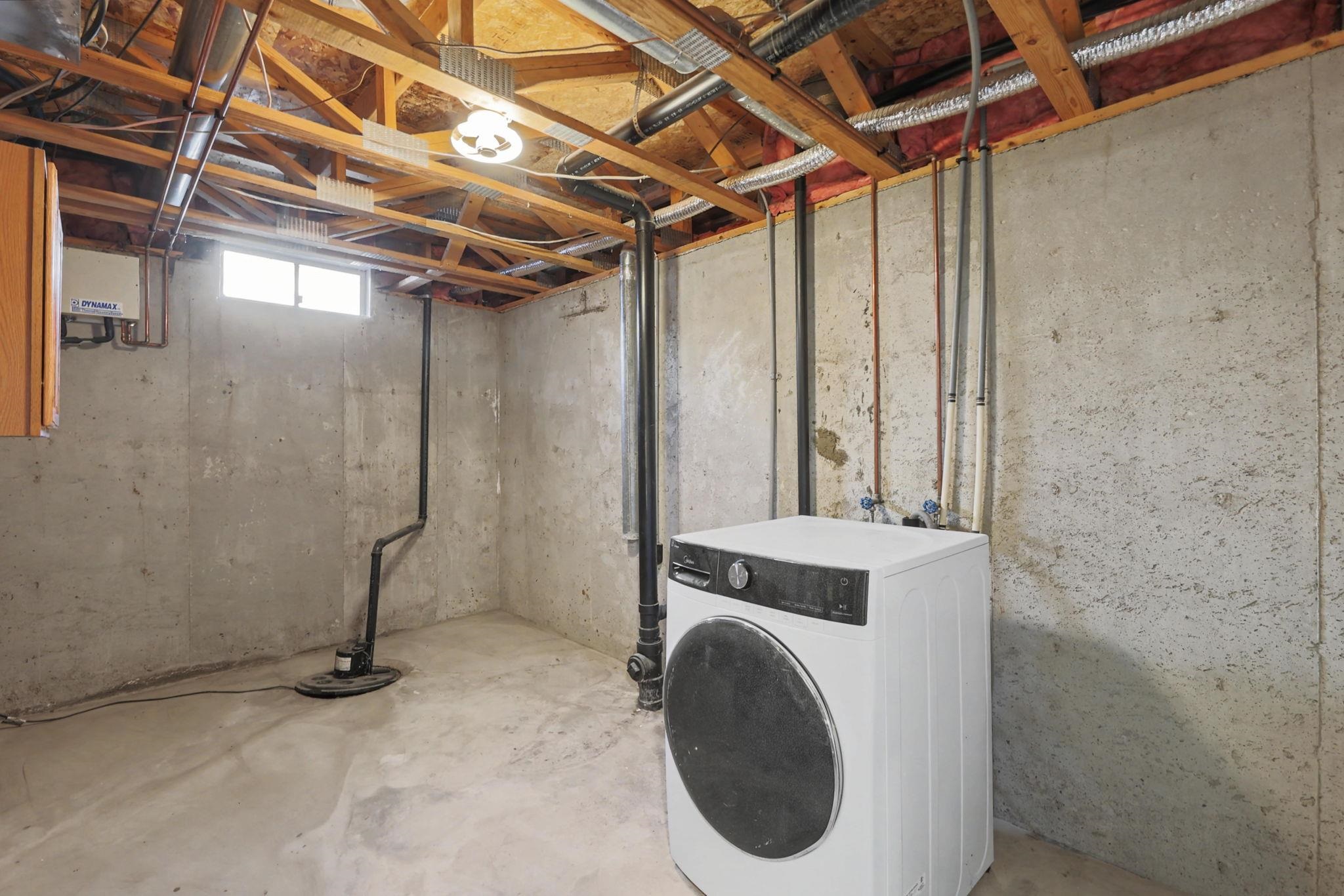 1813 N Pine Grove St