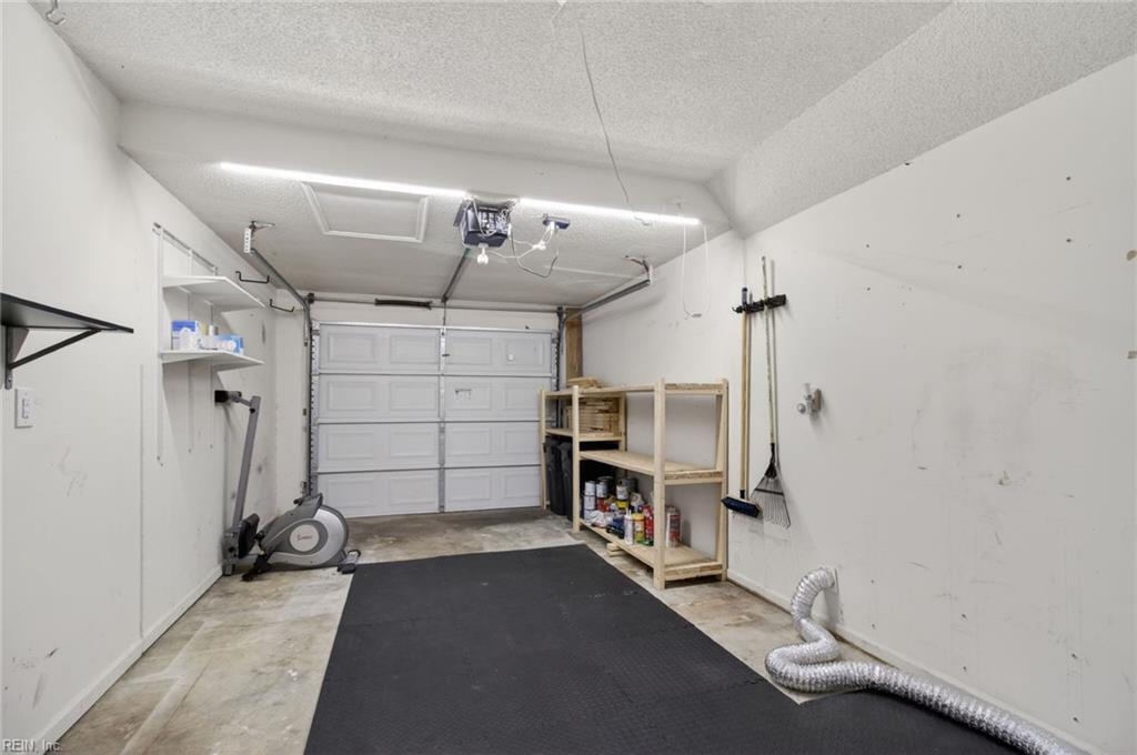 1512 Colonnade Drive