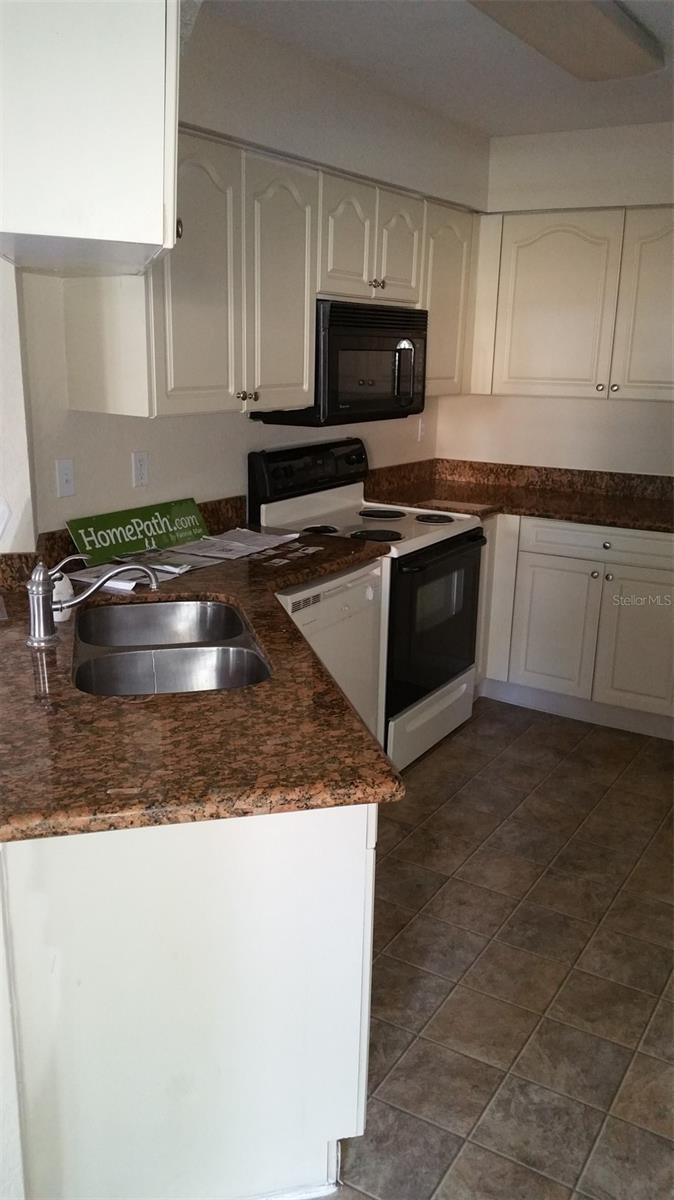 2550 N Alafaya Trail 7104