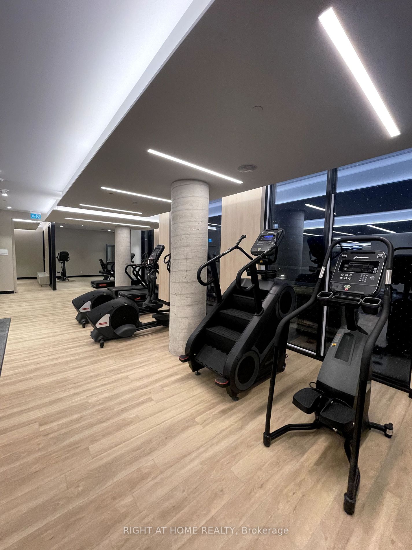 2020 Bathurst St 316