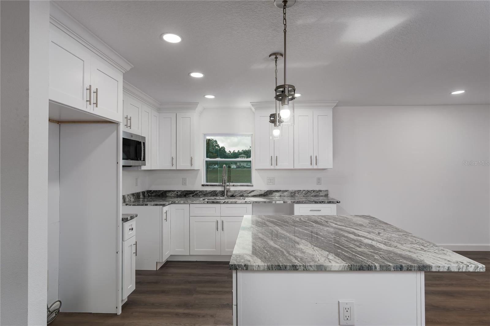 305 19th Street East