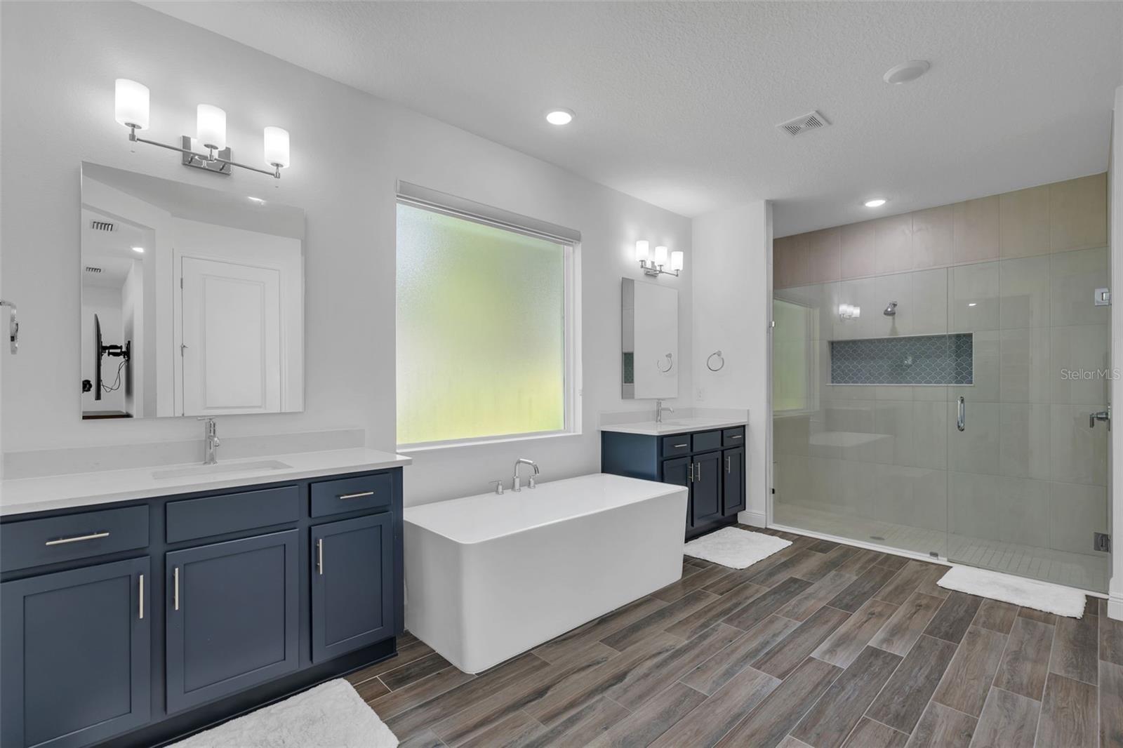 17401 3rd Street