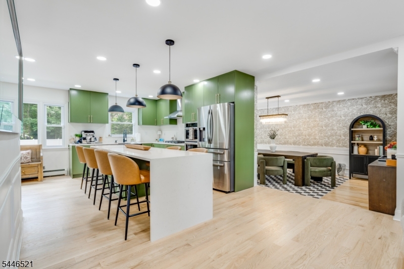 17 New England Dr