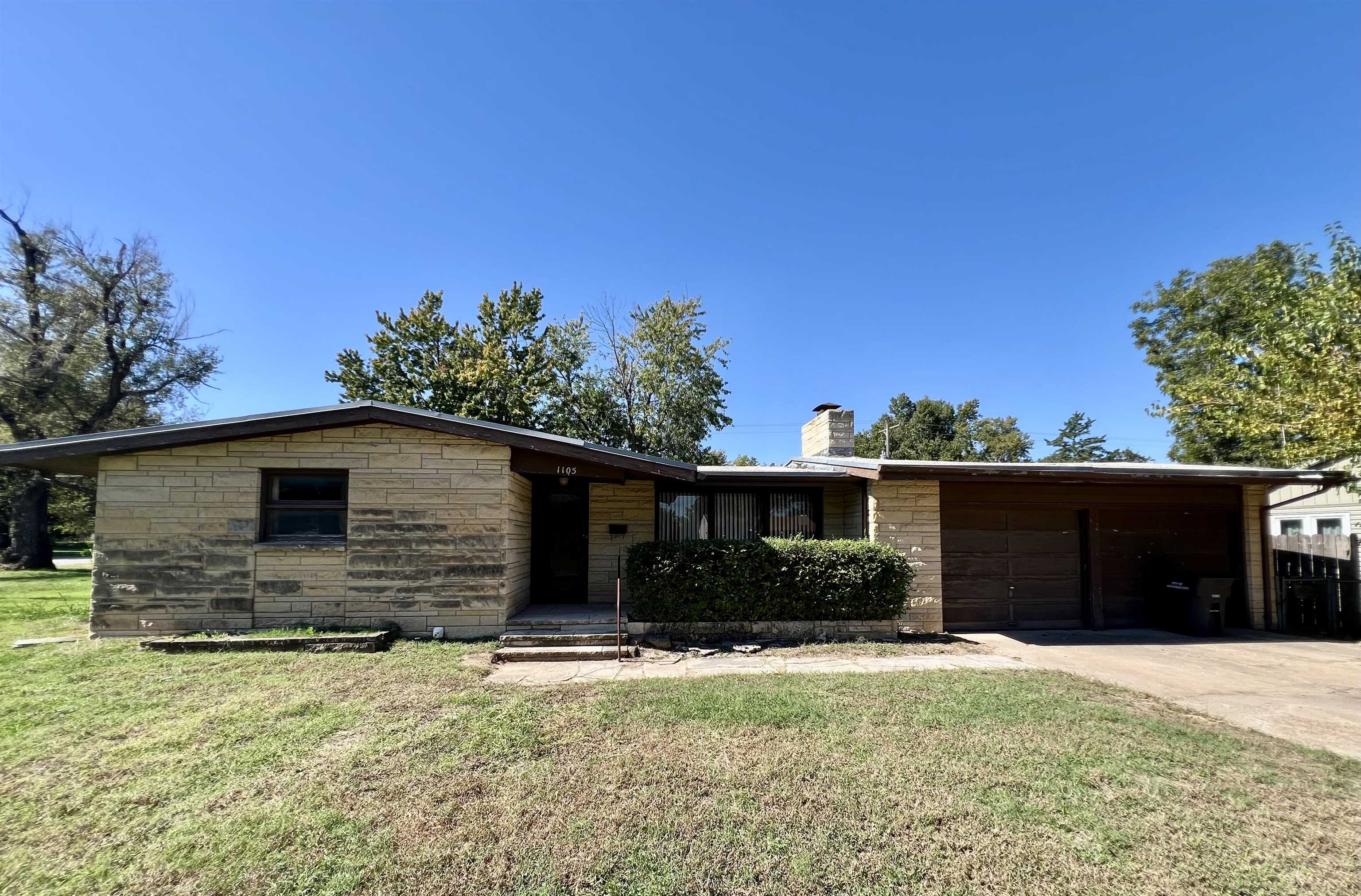 1105 N 7th