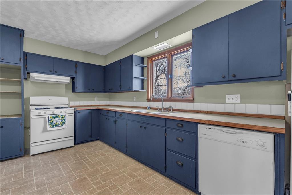 205 N Cleveland Street