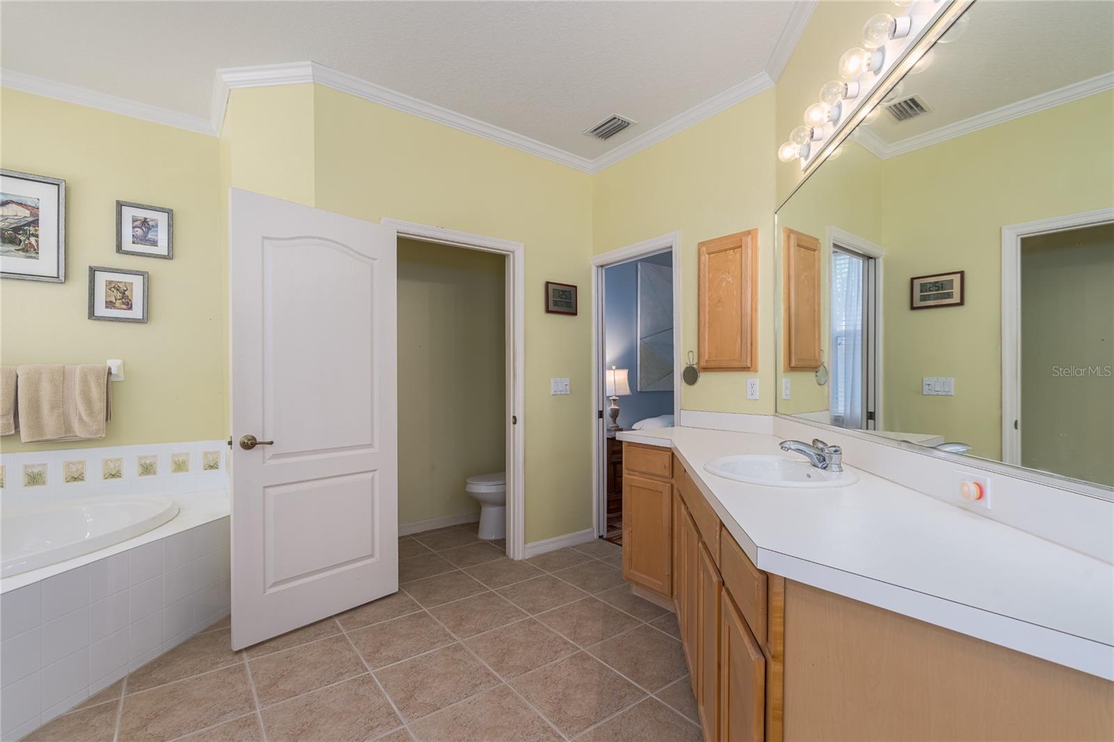 6122 Broad River Run