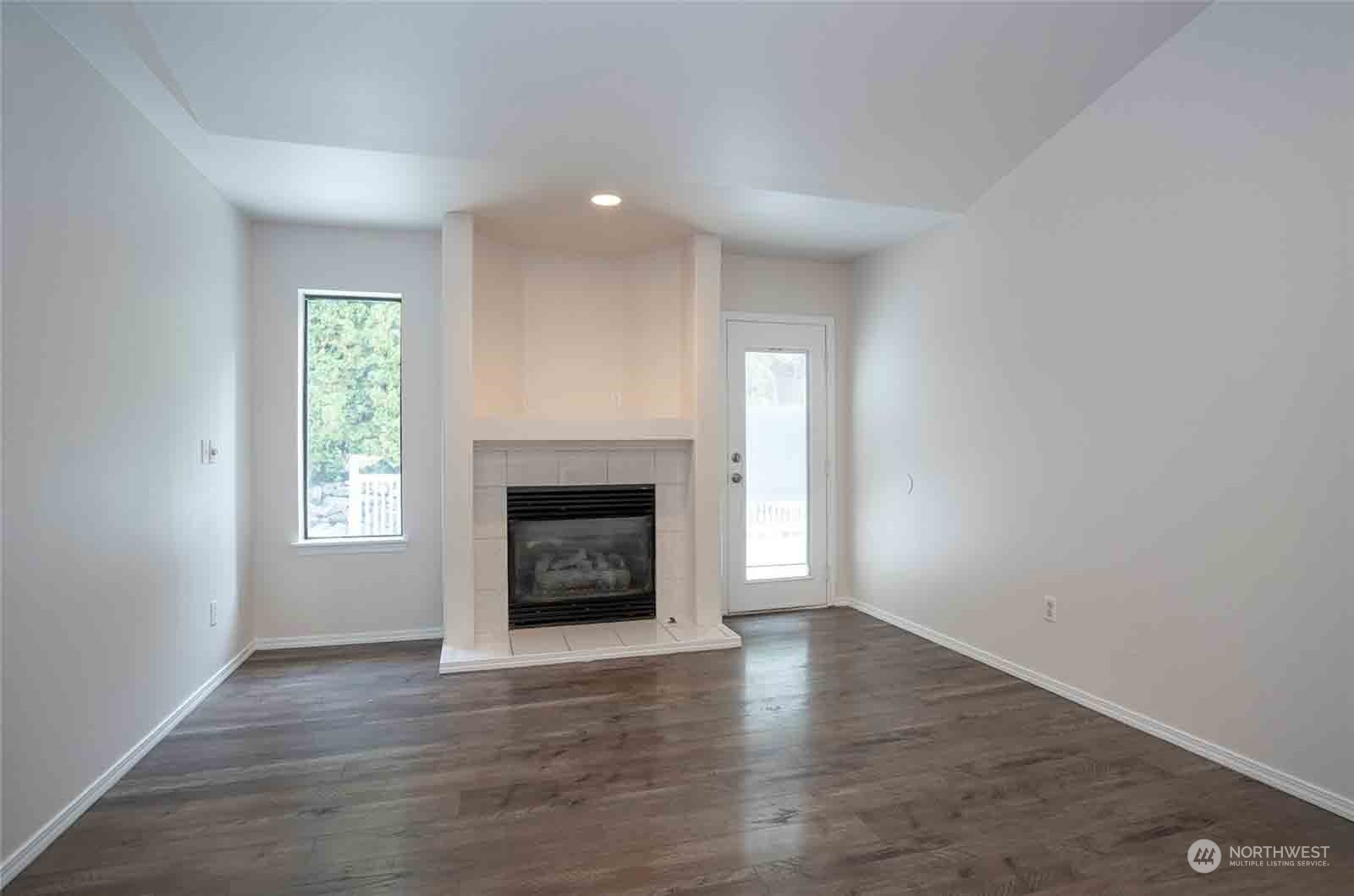 935 Holly Drive