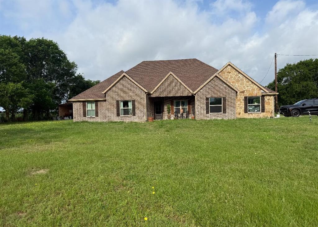 2219 Farm Road 275 N