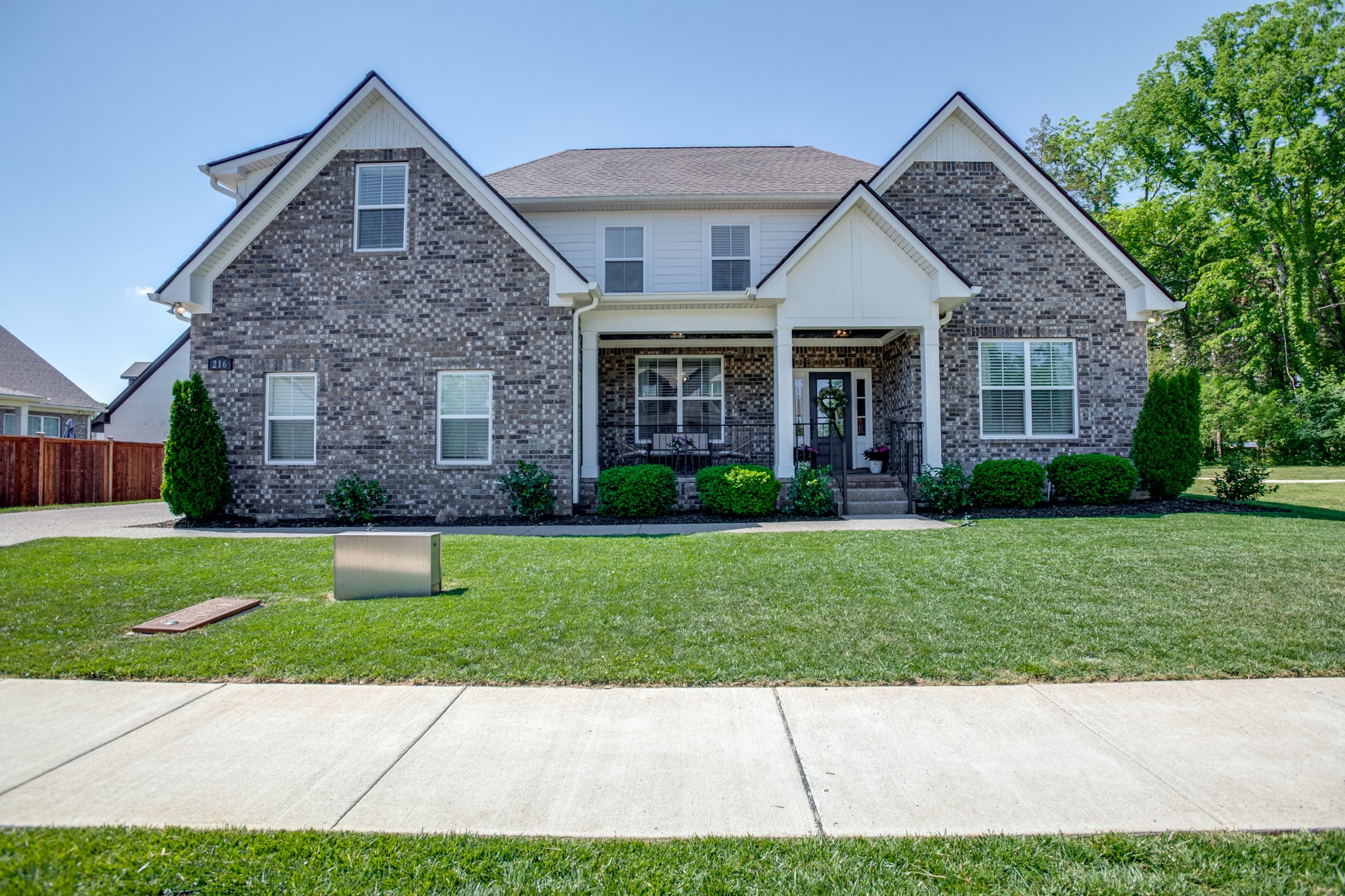 216 Kelbrook Dr — sold