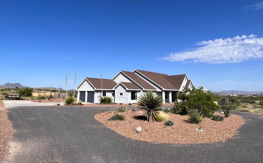 Residential for sale in Alpine, Texas, 141933