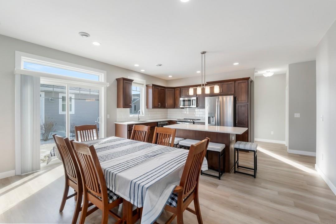 812 Parkside Lane