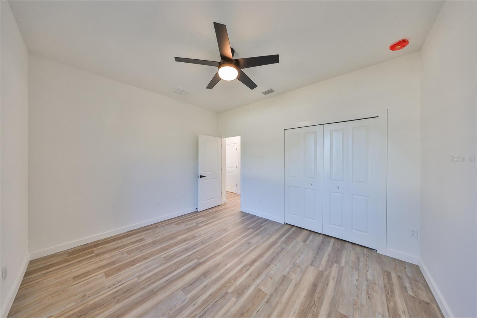 5923 22nd Avenue Drive E