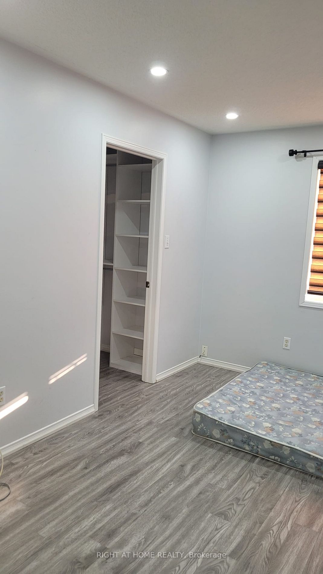 49 Townley Cres