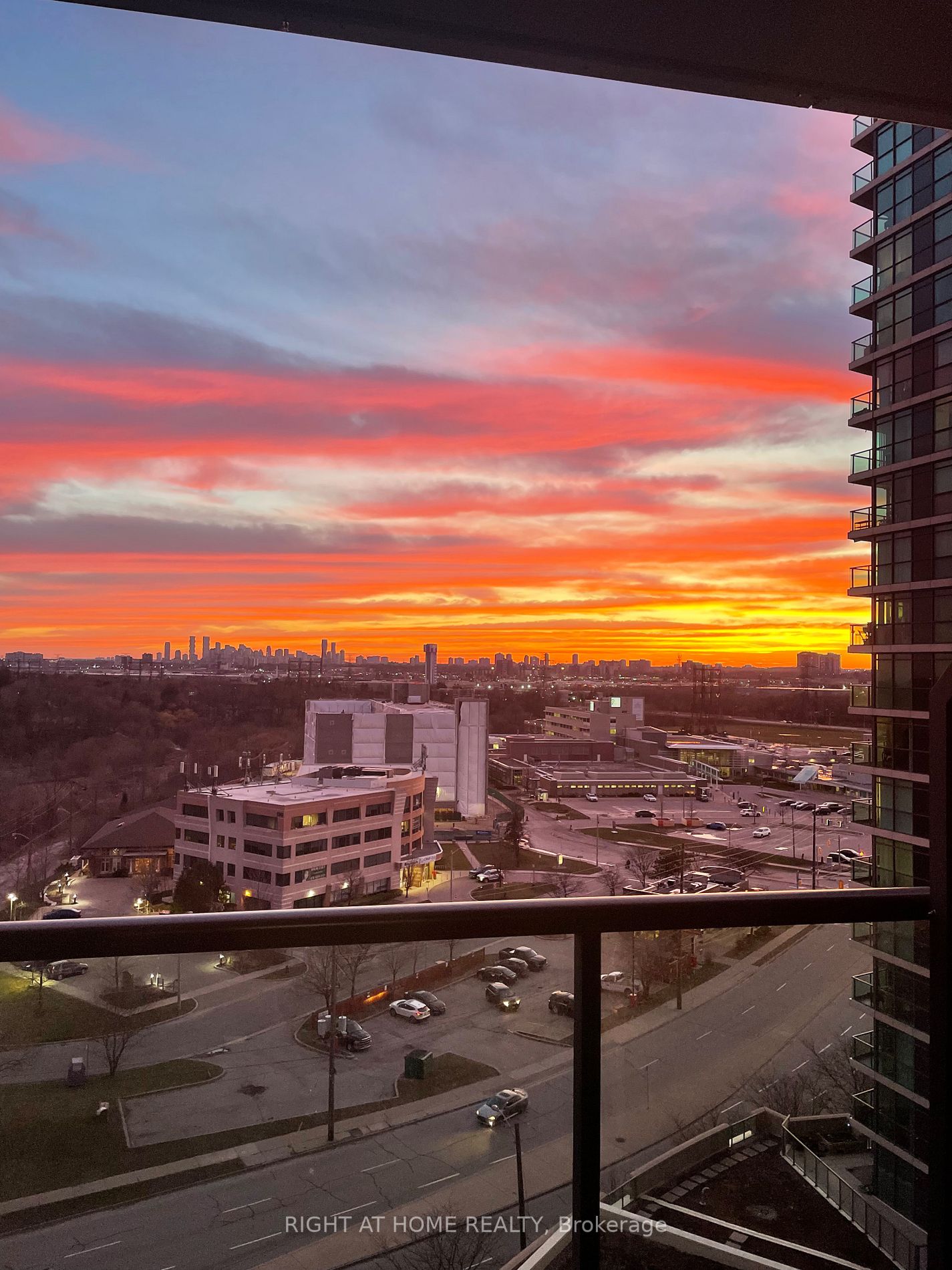 225 Sherway Gardens Rd 1210