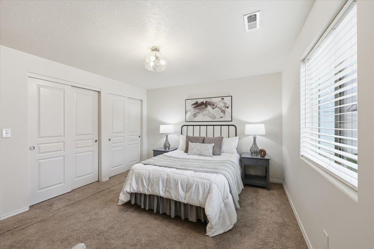 19029 E Frederick Ave