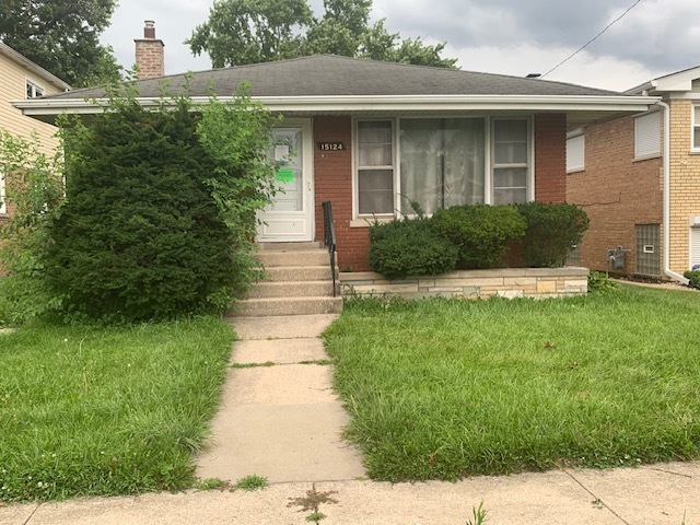 Exciting opportunity! This frame Ranch offers 3 bedrooms, 1 bath and a 2-car detached garage! This property is waiting for the right owner to unlock its full potential and turn it into a stunning home. Conveniently located near shopping and transportation, this is ideal for a first-time buyer ready to transform it into a fabulous living space or an investor looking to add to their rental portfolio.