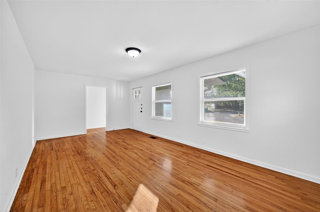 409 W Burton Street