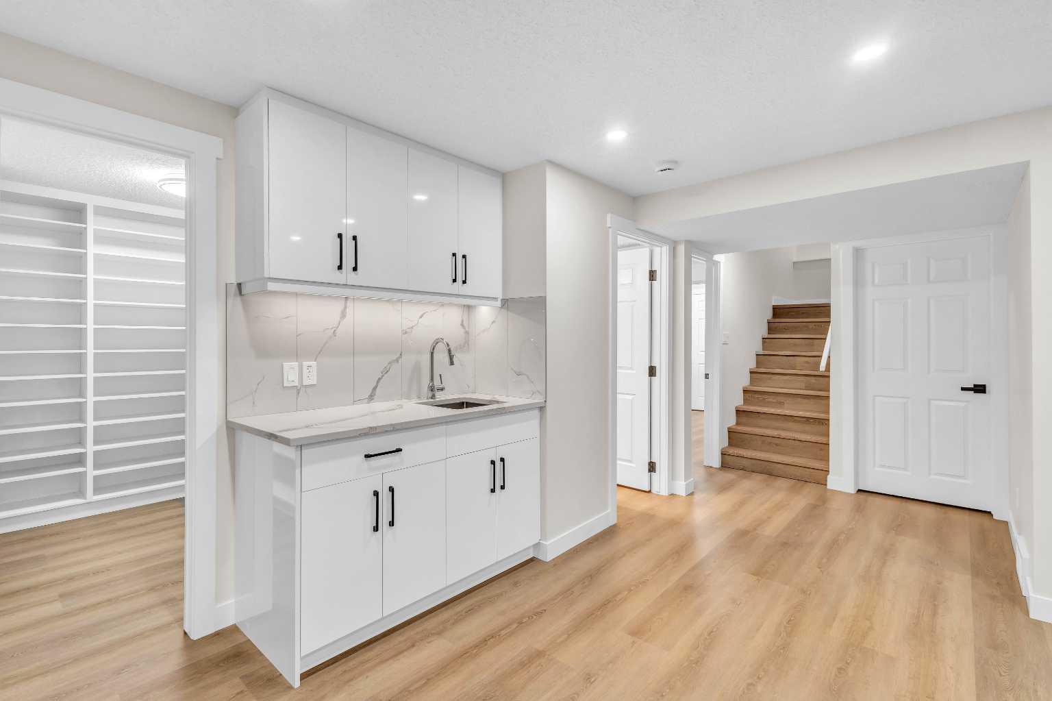 331 Springbank Place SW