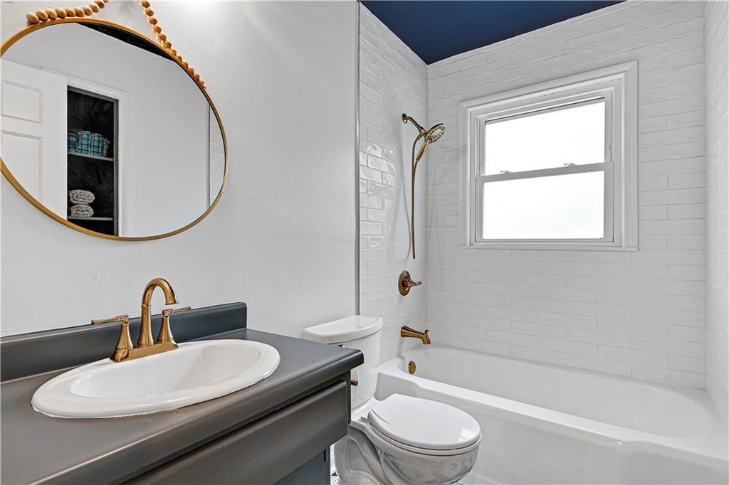 5347 Rosewood Street