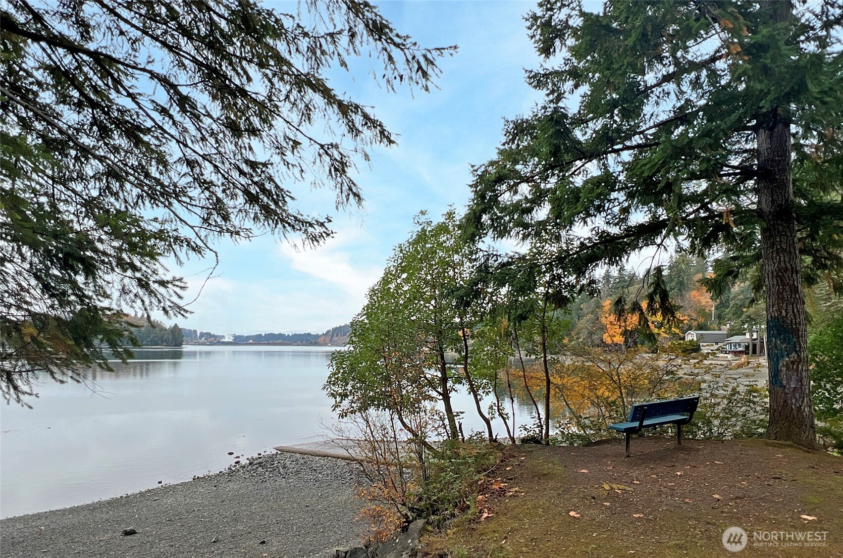 70 E Larchmont Place