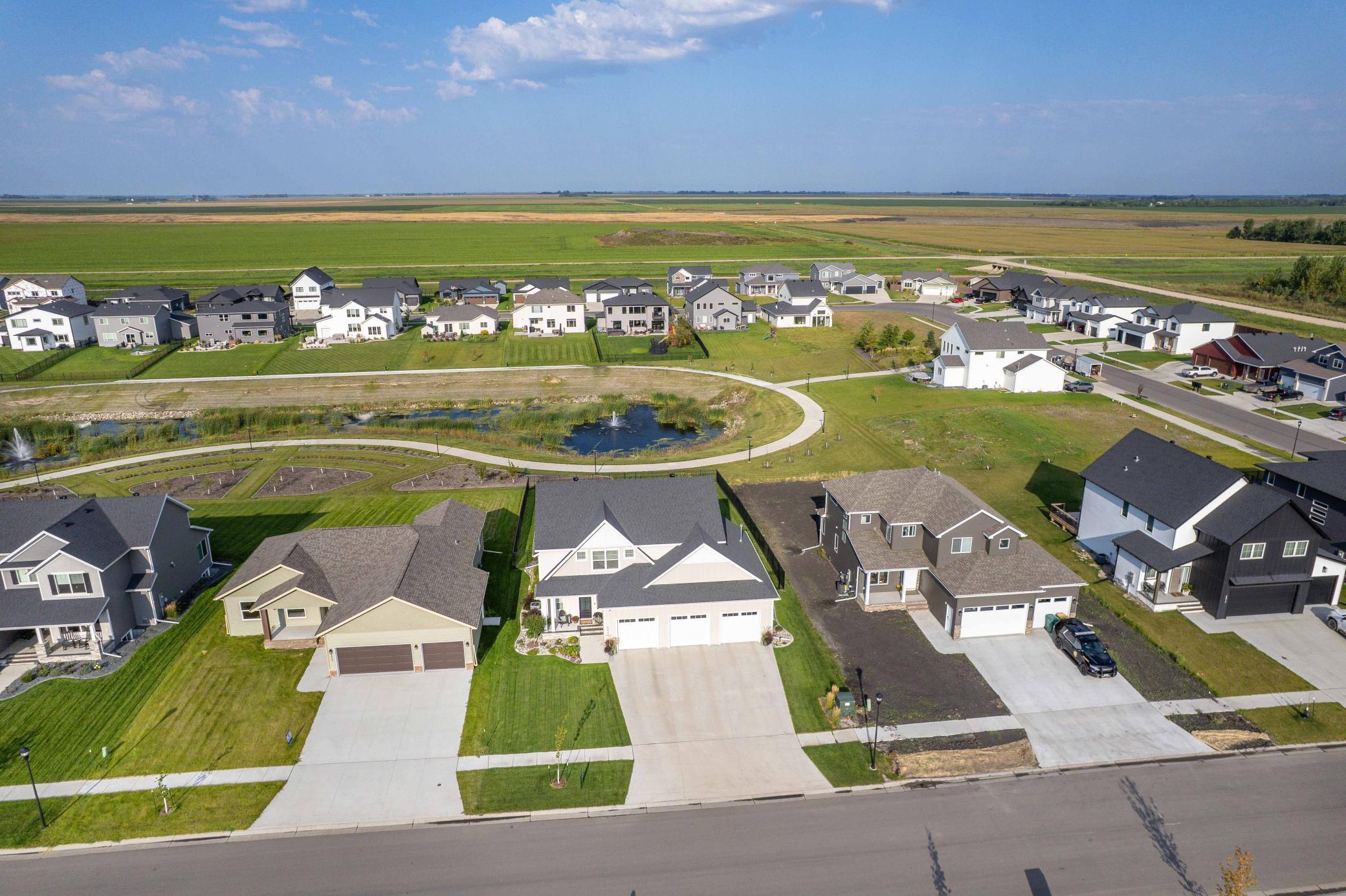 8825 Meadowlark Parkway