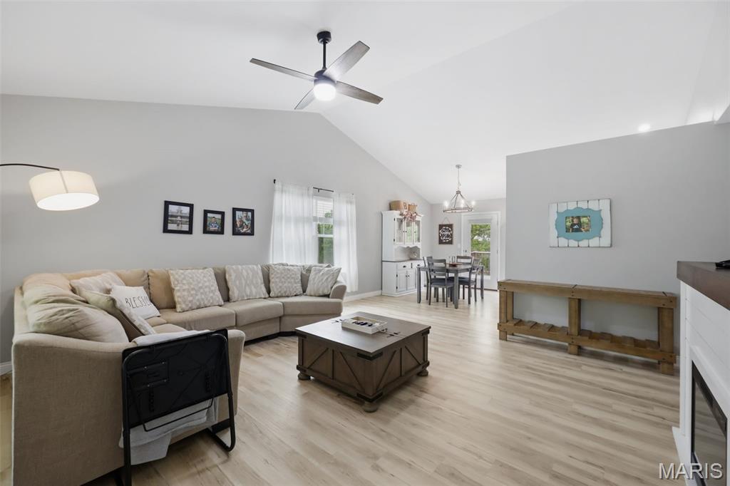 4727 Tillman Trail