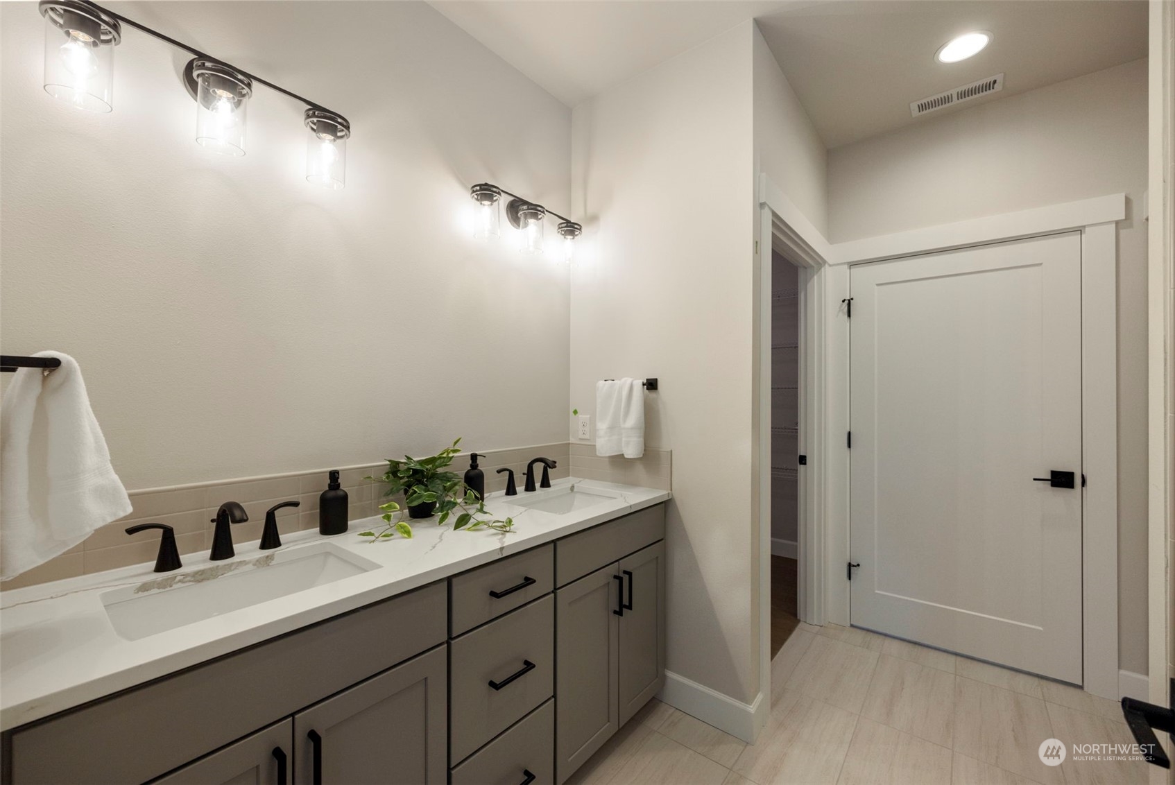 Primary ensuite