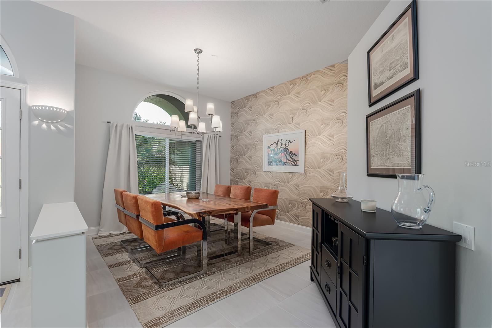 11806 Oak Ridge Drive