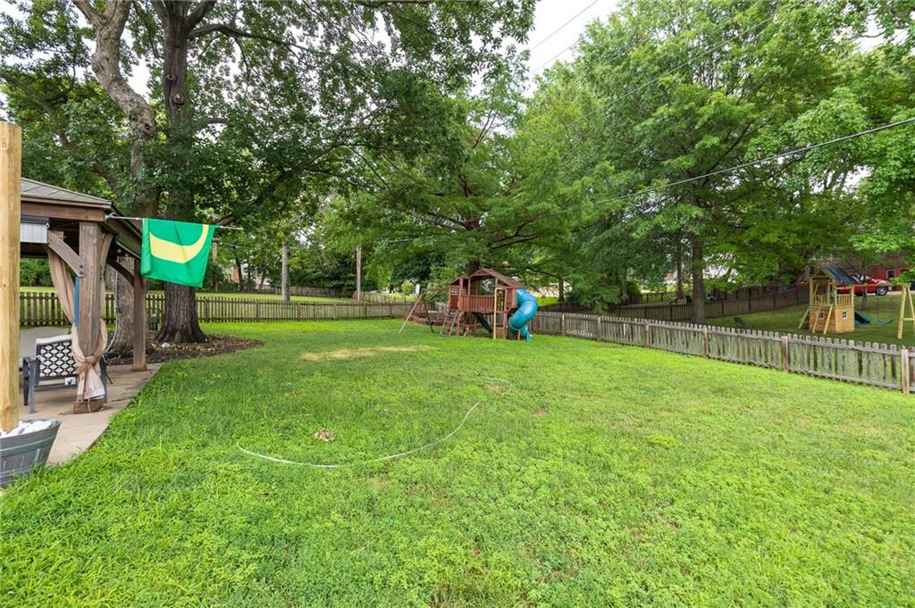 3743 NE Woodland Court