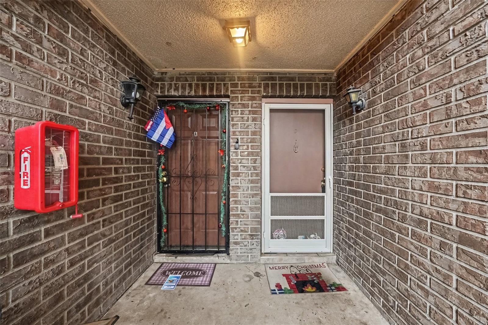 305 E Wellington Court 64